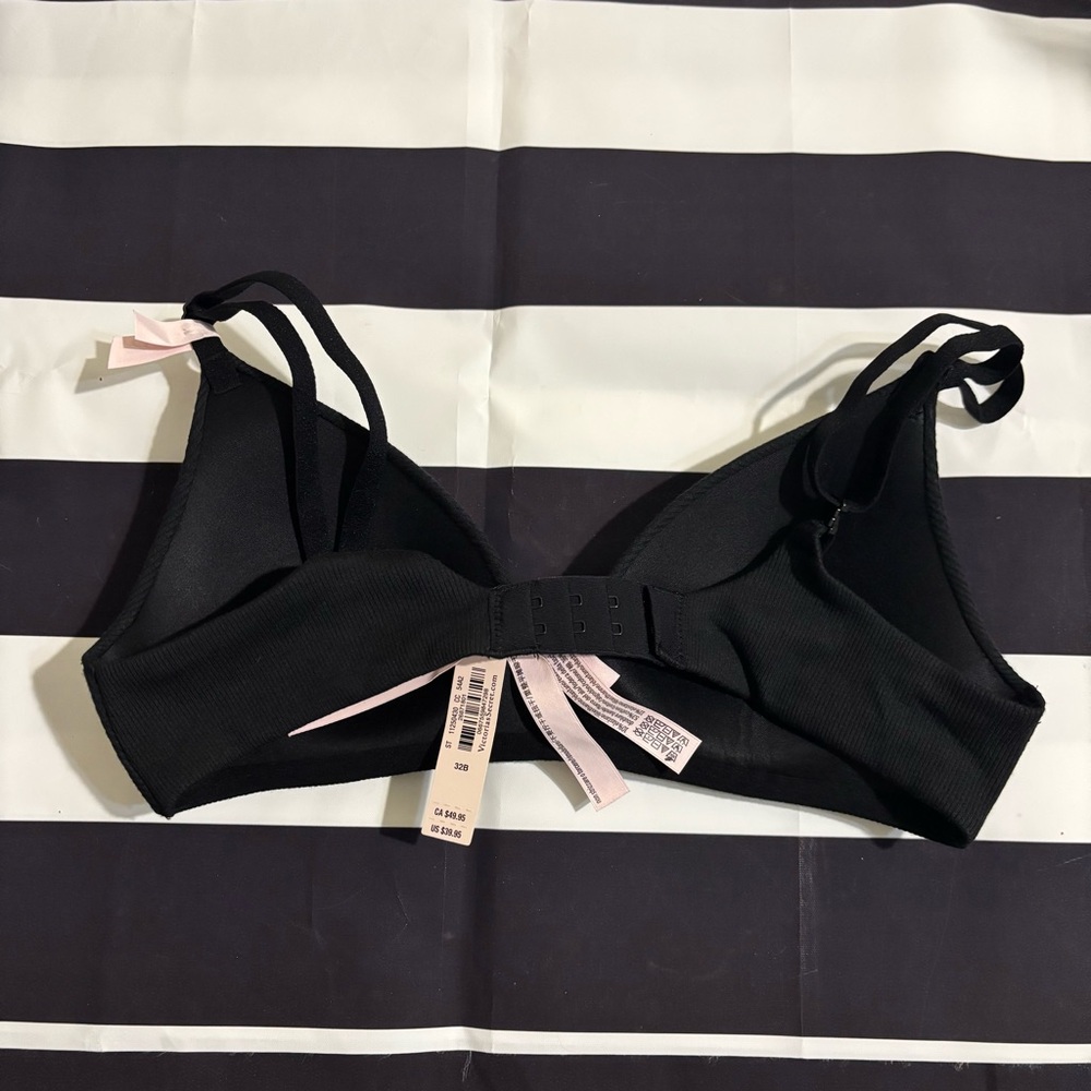 Victoria's Secret Black Ribbed Lightly Lined Full Coverage T-Shirt Bra 32B - Picture 2 of 5